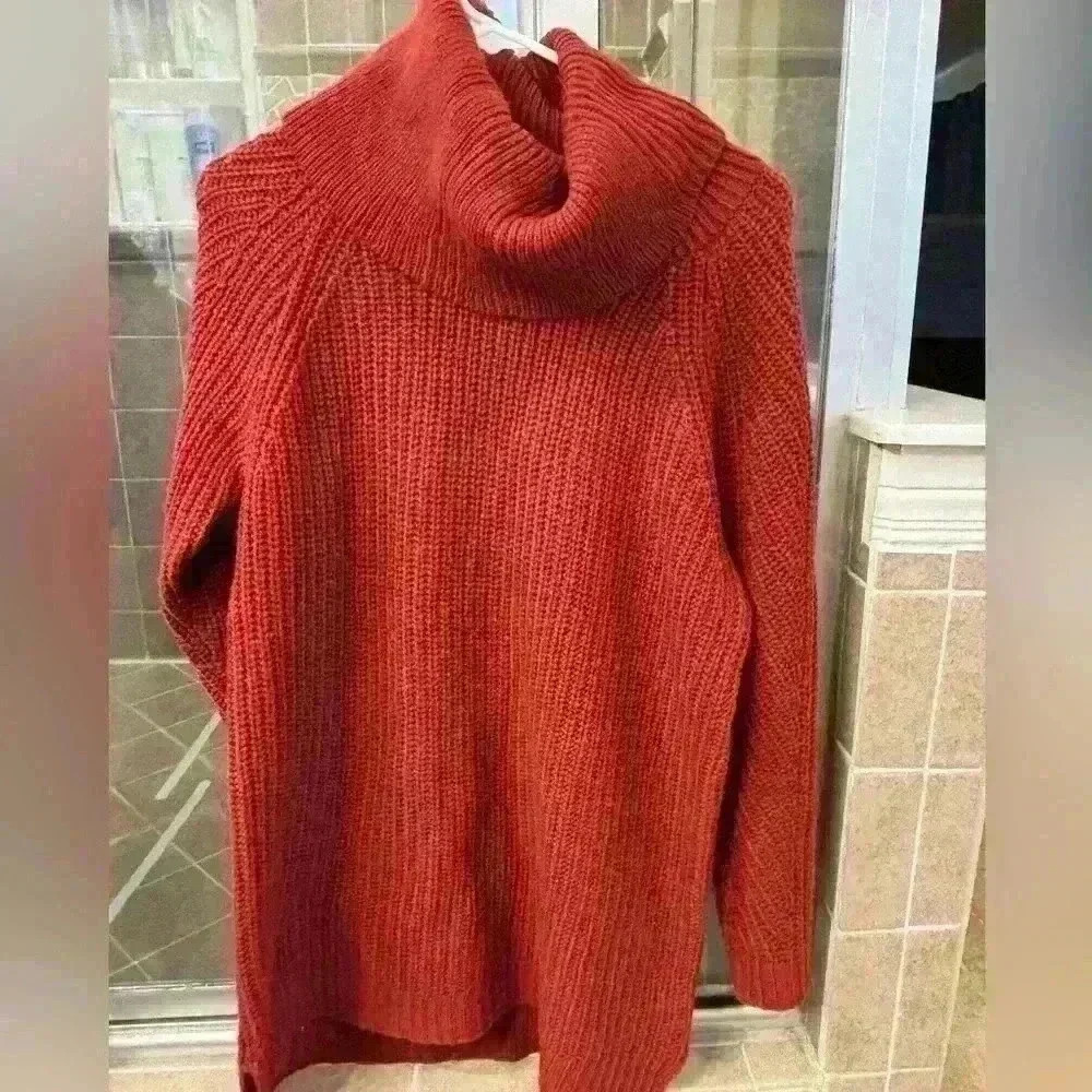 A New Day chunky sweater/tunic length. Size Medium.